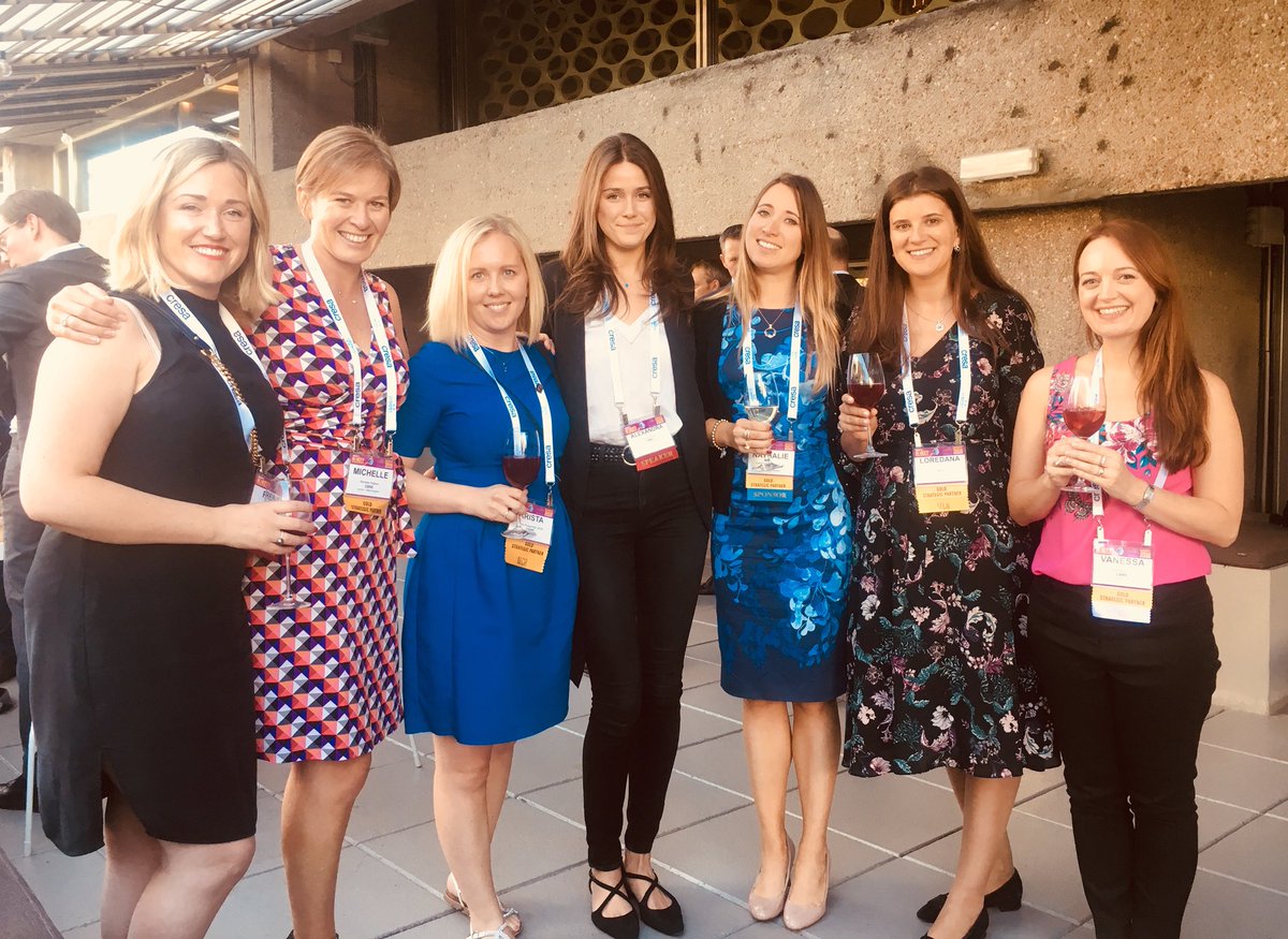 michellepatti's tweet photo. #worldclasswomen #CBRE catching up post-Corenet in Madrid #CNGMadrid https://t.co/EW2zhFSbDD