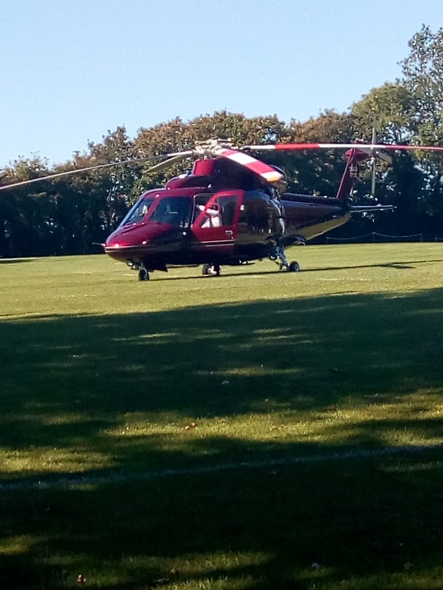 MaryKav61655465's tweet photo. @winterfoldhs #Reception class we very excited getting close to the Royal helicopter and watching it leave . π https://t.co/aEmguVYnlv