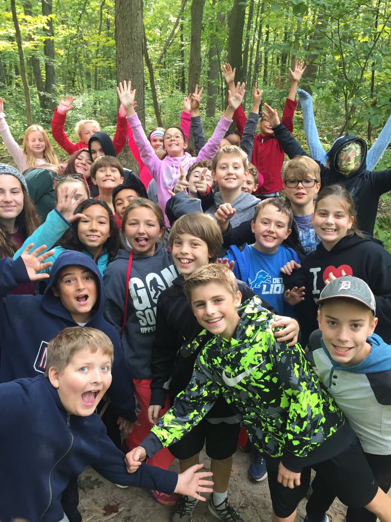 MrsChambersROMS's tweet photo. The process of taking a group picture... #kids #partyinthewoods #ROMS18Camp https://t.co/T2e8y6rIPY