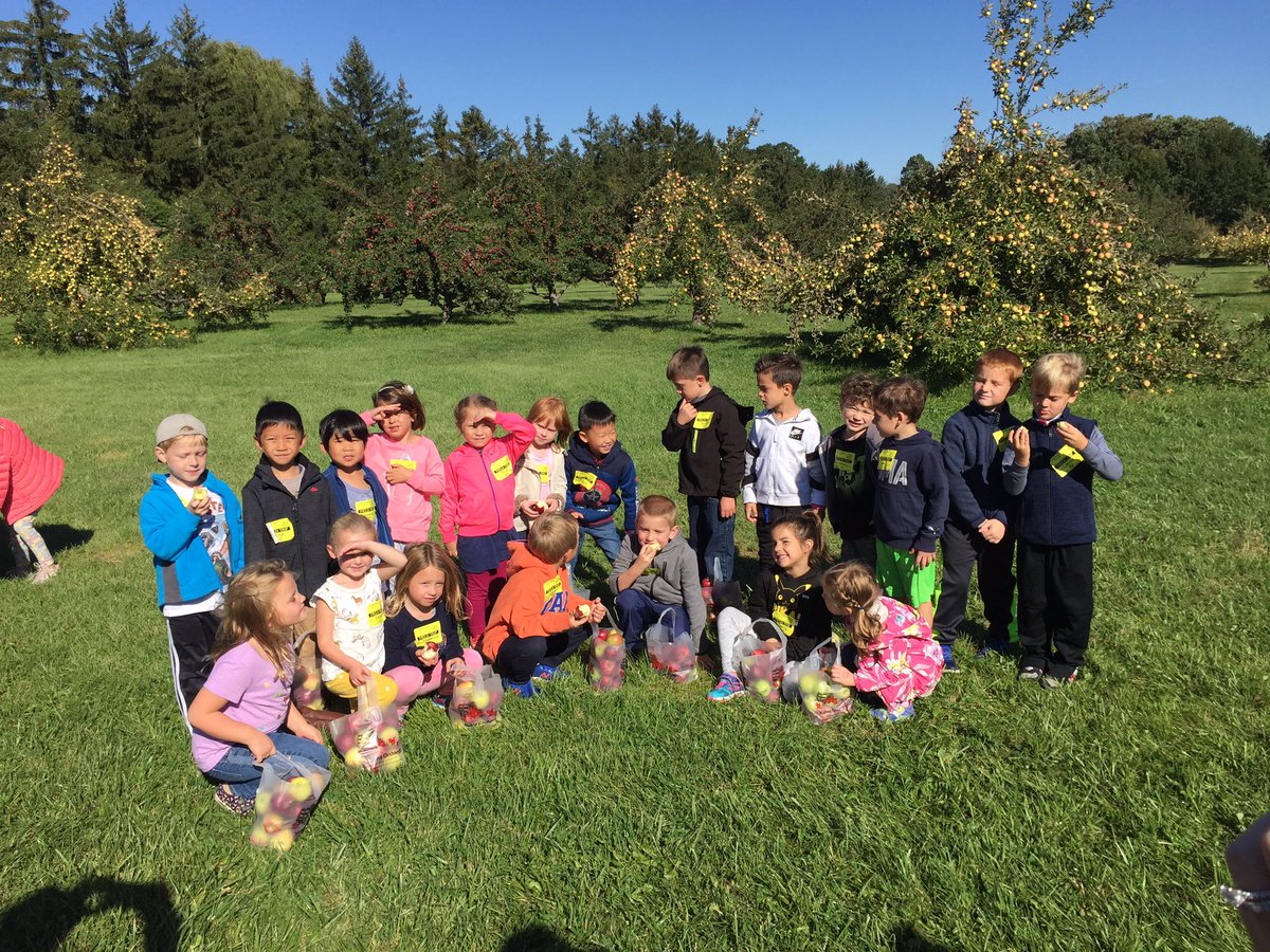 Perfect day for apple picking! 🍎🍏#cherokeeinspires #findingjoy67