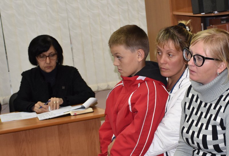 На приём сегодня пришли погорельцы c улицы Брестской. Сразу после случившегося им была оказана всесторонняя помощь как материальная, так и гуманитарная. И сейчас не оставим людей с бедой один на один:penza-gorod.ru/news/viktor_ku…