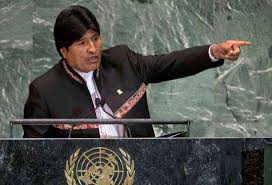 TioCrispin's tweet photo. #EvoVerguenzaEnLaOnu.
A 4 dias del fallo de la Haya sobre el Mar, Evo Morales comete el error MAS historico e irreversible en la ONU al estrellarce contra EEUU y respaldar al Dictador Maduro.
En vez de buscar aliados se autoaisla.
#CompromisoConBolivia.
#ConamaqSomosTodos https://t.co/DKCsqSNDxL