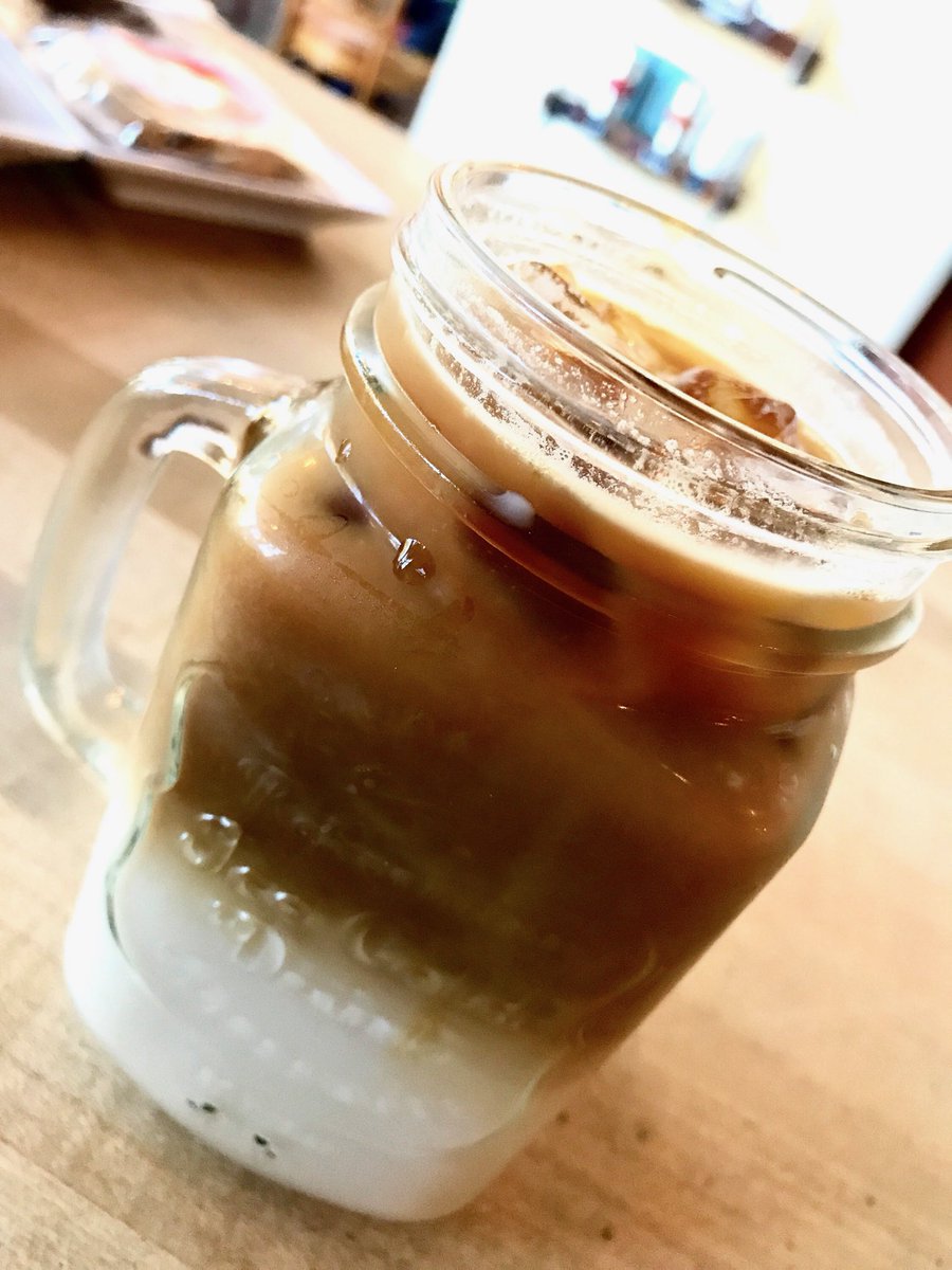 ElCherryBean's tweet photo. Introducing Maple Vanilla Syrup - Handcrafted! #housemade #coffeetime #specialtycoffee #locallyroasted #commonwealthcoffee #yummy #delish #fall #fromscratch #behealthy #coffee #latte #sunnysidedenver #milehighcity #denver #colorado #local #photooftheday https://t.co/tf7PGRmPMn