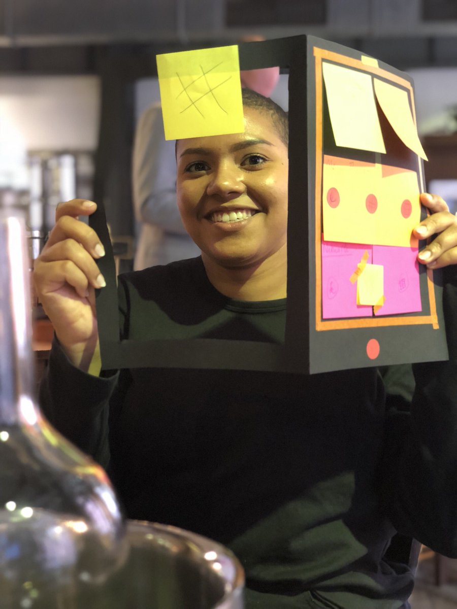 Eine tolle #designthinking session - unter anderem mit @NyashaBusse beim #scoop18