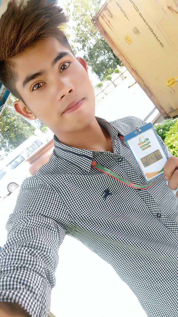 Koko19853375's tweet photo. Hi ငါပါ     😍😍😍😘😘😘 https://t.co/cqd7Ny5cIQ