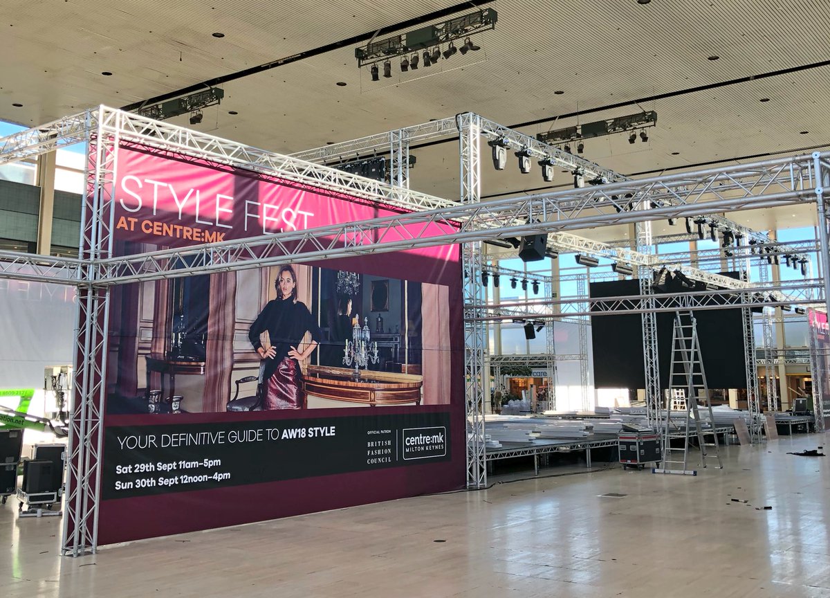 SoCalValerie's tweet image. The stage is being set (literally!) for the most fashionable weekend in #MiltonKeynes! @centremk presents #StyleFest this Saturday &amp;amp; Sunday. I’ll be popping by on Sunday afternoon to explore the latest trends in #fashion #accessories #beauty and more! See you there. 🛍💋💕