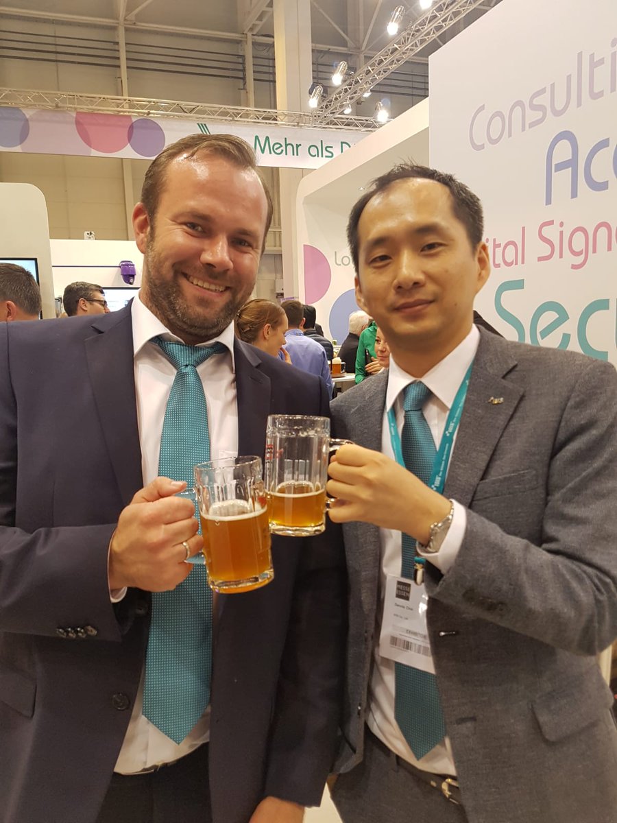 IDISglobal's tweet photo. Here's Christoph and Dennis (left to right) enjoying a beer on the #IDIS and @VIDEOR stand E10, Hall 5.  Christoph will put down his beer at 10AM tomorrow when he will give his final #DirectIP #videosurveillance demo at #SecurityEssen18. Don't miss it! #ThirstyThursday https://t.co/K6MikQSla6