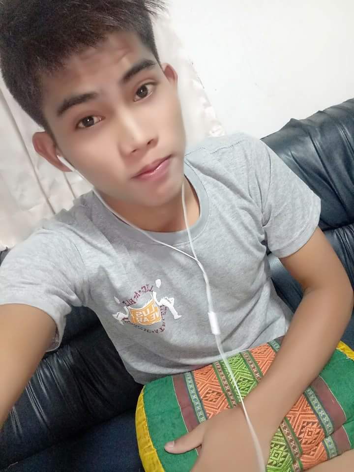 Koko19853375's tweet photo. နည္းနည္းေလးေတာ့...ခ်စ္ေပးပါ😊😊😊😊😊 https://t.co/dSqbbIiOoX