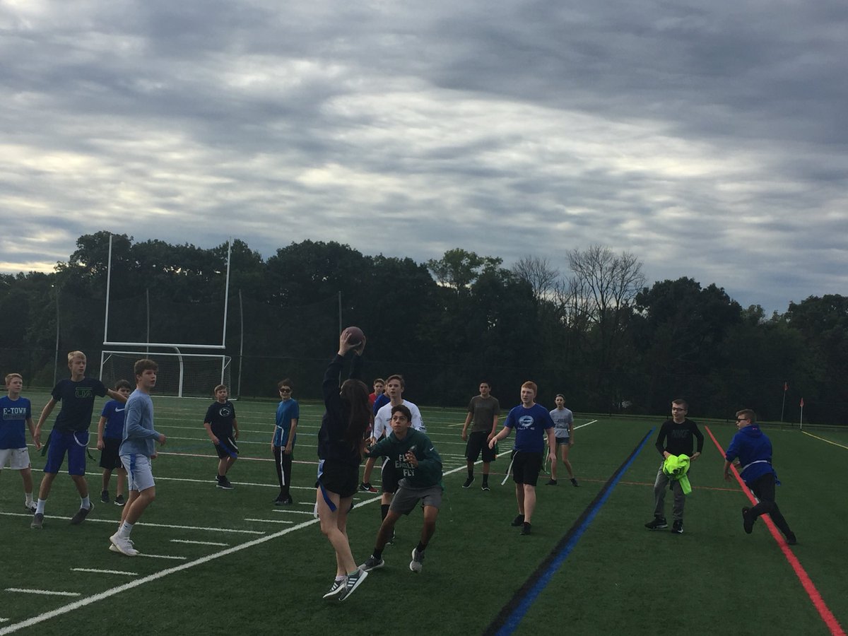 EtownAreaMS's tweet photo. Gr8 PBIS September Reward Day! Students who met Academic and Behavioral criteria were able to choose from several activities inside and outside! #RecognizeThePositive https://t.co/2c6rGQIXgc