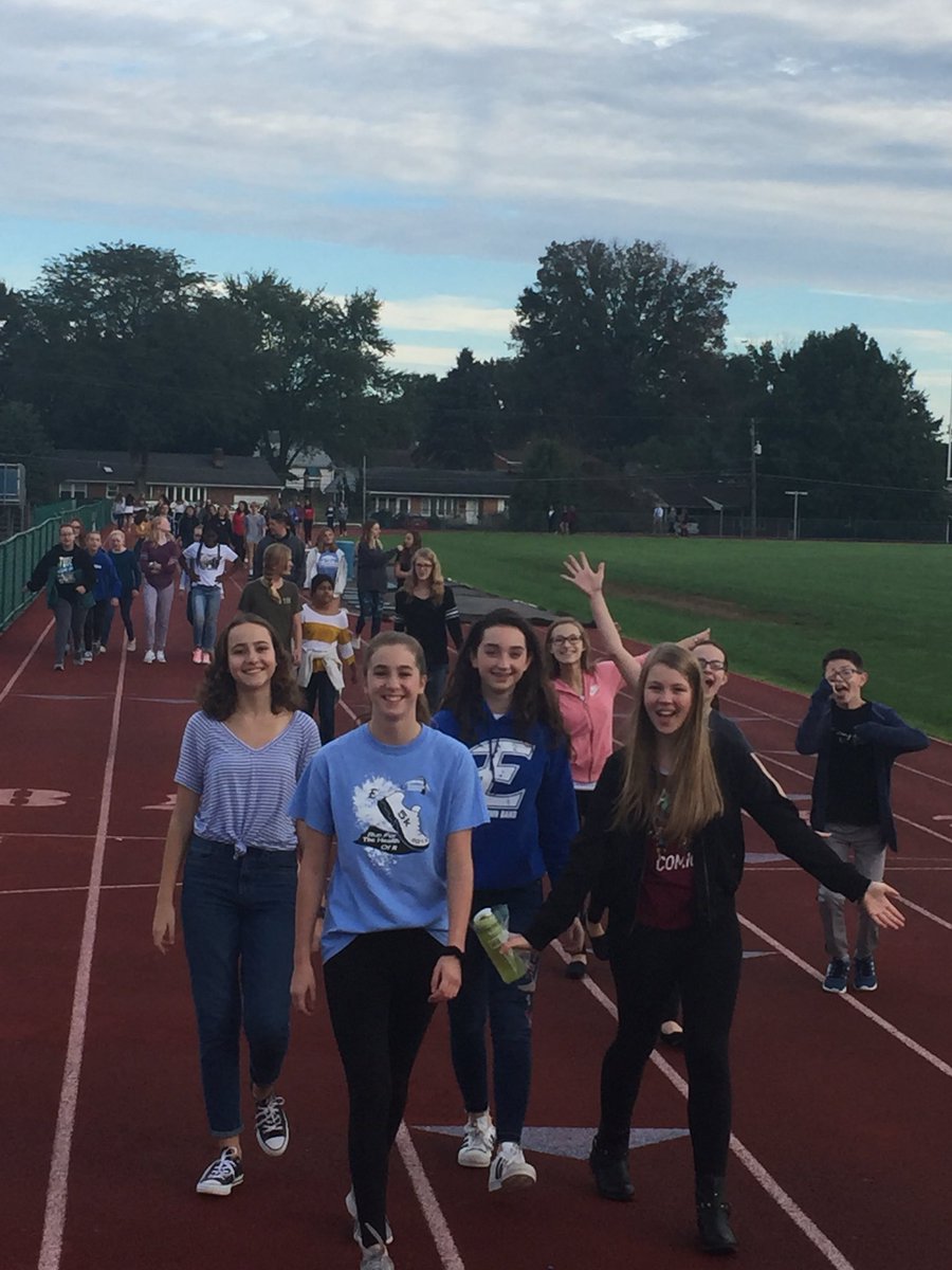 EtownAreaMS's tweet photo. Gr8 PBIS September Reward Day! Students who met Academic and Behavioral criteria were able to choose from several activities inside and outside! #RecognizeThePositive https://t.co/2c6rGQIXgc