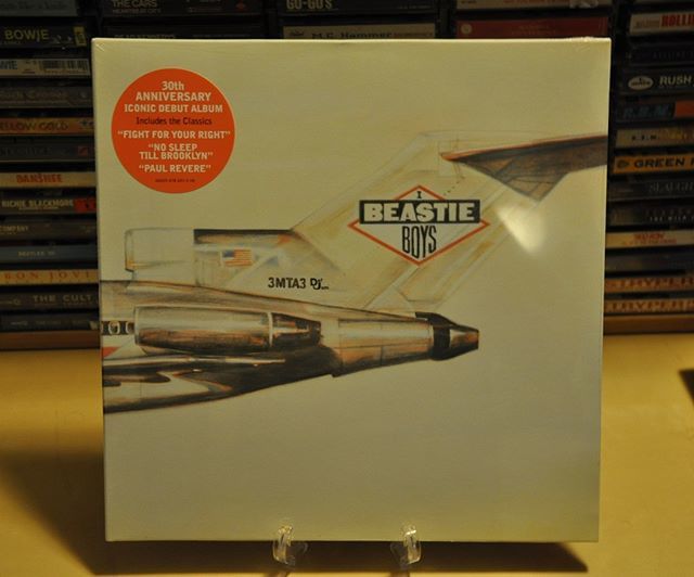 AllSalesVinyl's tweet photo. Beastie Boys broke the scene in the 80s and became the first white rap group. Actually, they were one of the first rap groups ever, along with Run DMC, and are still held as one of the best in their genre. @beastieboys #beastieboys 
#vinylcollection #alb… https://t.co/wVjLRNU40e https://t.co/6yqpCNUGMP