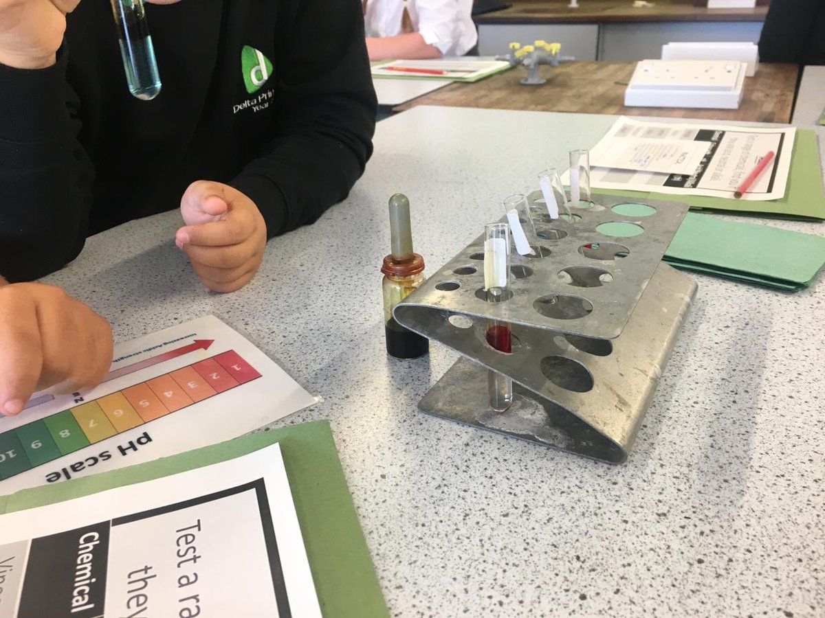 Nightingale_NTA's tweet photo. Year 5 and 6 from #Delta investigating household #acids and #alkalis using pH scales (which they also made themselves) with #Amazing Ms A and her amazing Technician Ms P!😊 #ThursdayMotivation #aspiring #sciencerocks #sciences2024 https://t.co/Q1azdMlLEs