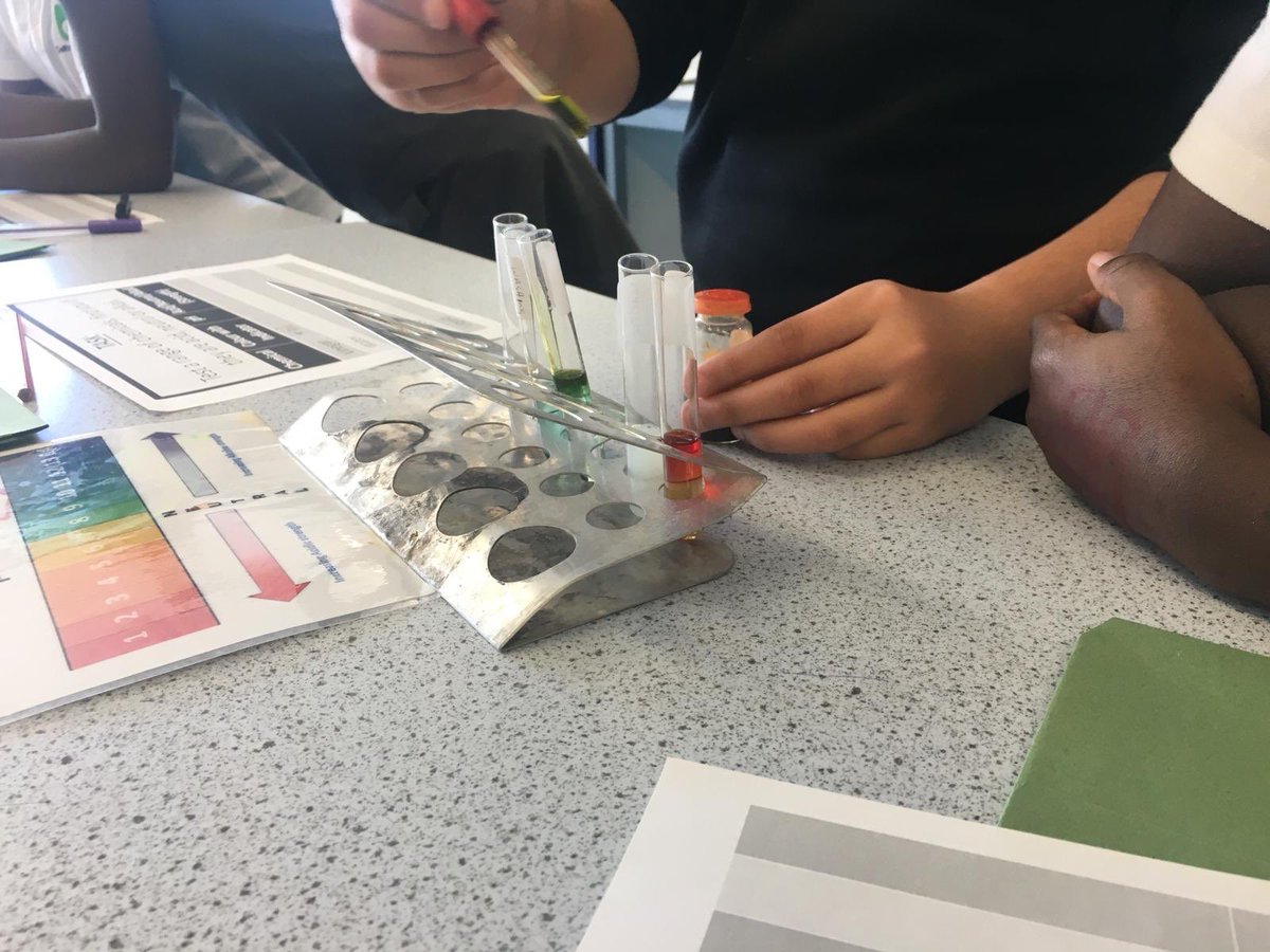 Nightingale_NTA's tweet photo. Year 5 and 6 from #Delta investigating household #acids and #alkalis using pH scales (which they also made themselves) with #Amazing Ms A and her amazing Technician Ms P!😊 #ThursdayMotivation #aspiring #sciencerocks #sciences2024 https://t.co/Q1azdMlLEs