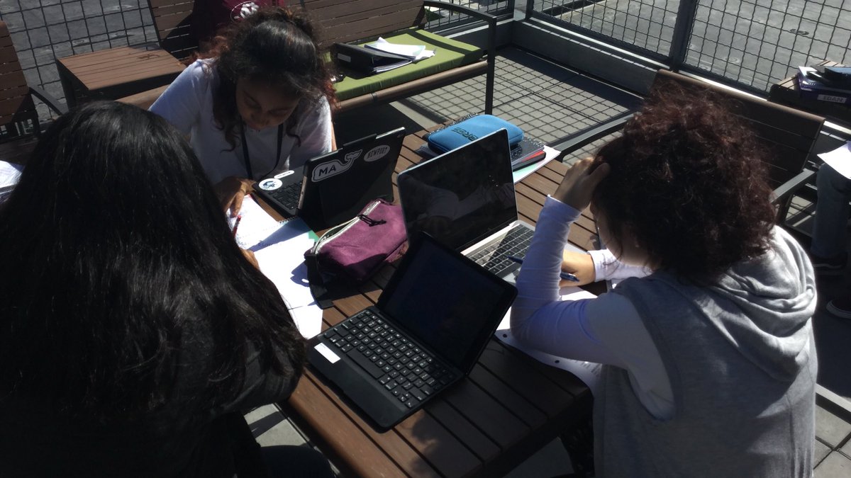 GravesKyla's tweet photo. Checking out new outdoor classroom on this beautiful fall day! @brimmerandmay https://t.co/nBOeRb73iu