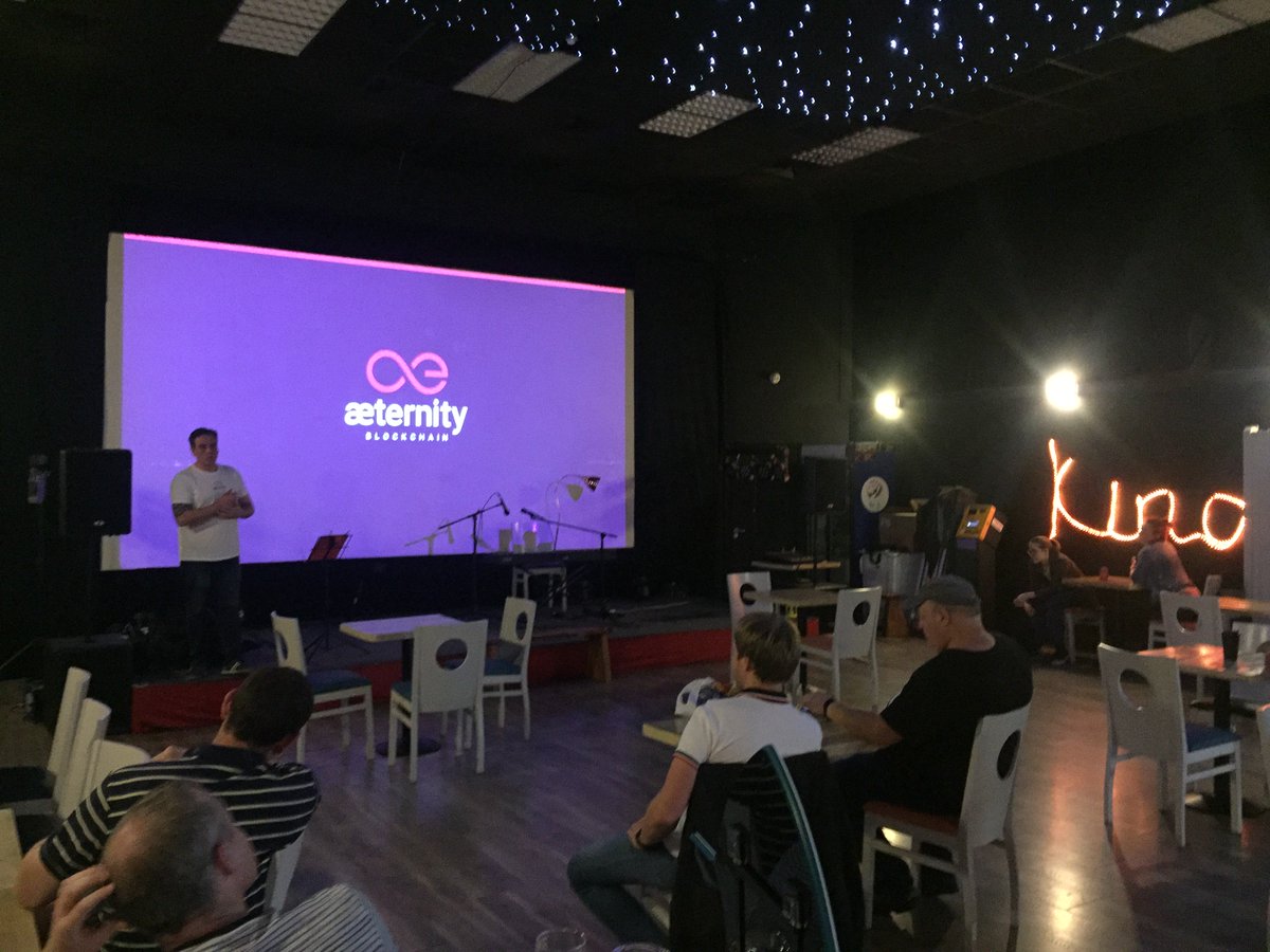 aeternity's tweet photo. Our Irish #aembassador Owen O Driscoll had a great time presenting #aeternity's #SmartContracts, #StateChannels and #Oracles!

The city of Cork has been aiming towards being the first #cashless city and we are happy the audience is eager to adopt @aeternity as an alternative! https://t.co/t44B0AqzHk