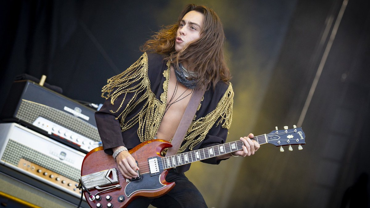TotalGuitar's tweet photo. "I think the guitar still has a lot of evolving to do." Getting deep with guitarist of the moment, @GretaVanFleet's Jake Kiszka.https://t.co/XVSQREj5We #WorldGuitarDay #WGD18 https://t.co/cBwryG68Et