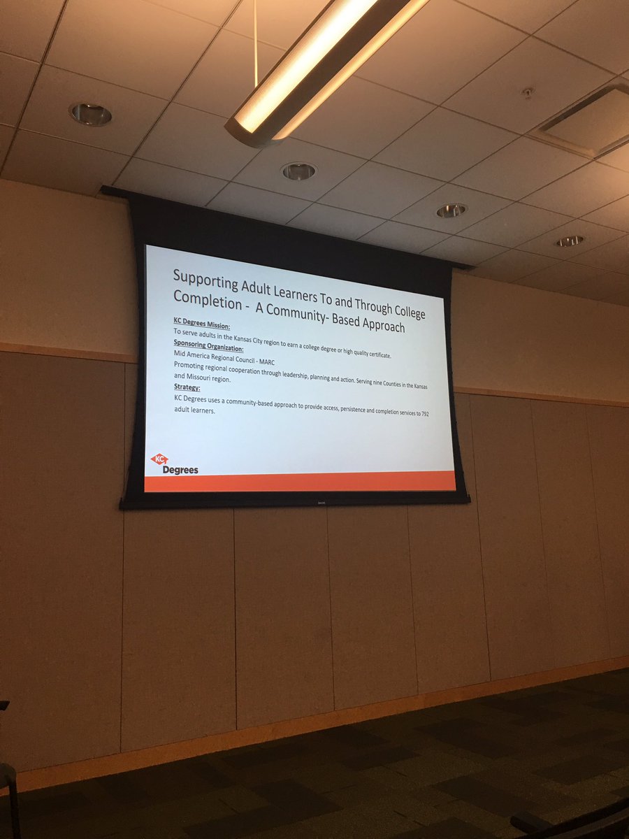CrystalCalledIt's tweet photo. Listening to the College Success Coaches of @KCDegrees talk about their work in ensuring adult learners get reconnected to educational opportunities @MARCKCMetro @TheSummit18 #persistence #soapc https://t.co/ShycTgaECV