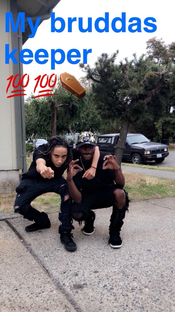 ZowoodMafia's tweet photo. For The Long Nites We Grind Cuz We Had Nuthin 😈🙏🏾💯💯🤑 @MaajorPayn3 https://t.co/1trriuCYv1