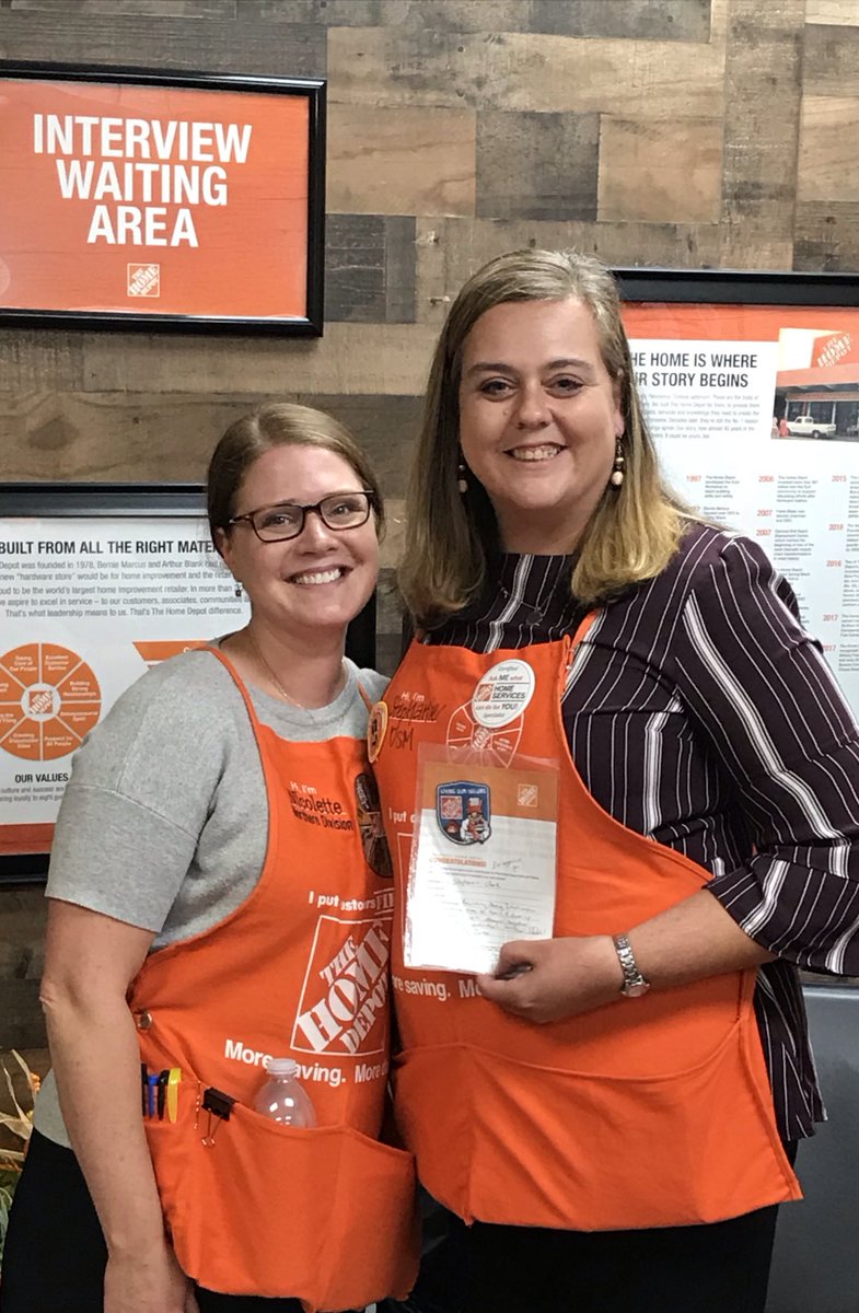 JohnK139HD's tweet photo. More photos from a Great Specialty and Service’s Walk yesterday with our Divisional and Regional teams!  Recognition for DH Chris, DSM Stephanie and SM John!! #SteelCitySquad #TeamVersailles @Millaya @stephanie101312 @VanessaTHD170 https://t.co/adWeix8rvb