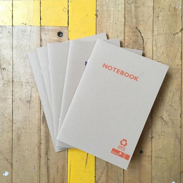 Silvine_UK's tweet photo. We're proud of our forest friendly papers and #recycled products! Today we're showcasing our 100% #recyclednotebook - #kraft cover, lined inner ruling and 100% recycled paper. What's not to #love about that? Did you know we also make all our books in Britain? #recycleweek ♻️ https://t.co/uaHOKXsY7b