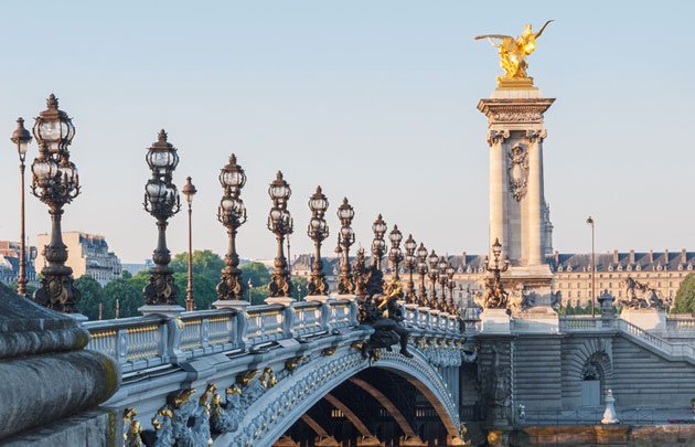 vivreparis's tweet image. Si vous ne connaissez pas l&apos;histoire du #PontAlexandre3, la voici vivreparis.fr/paris-lhistoir… #paris #culture
