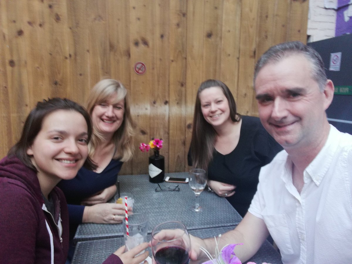 ph_wilson1's tweet photo. Putting the world to rights after work
#teamsurgery #teambwc
#bwcfest #topteam https://t.co/Q295s7gZoJ
