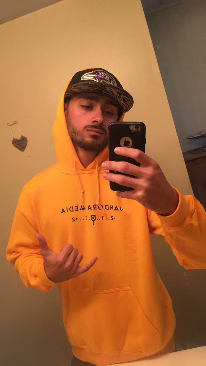 Cambo413's tweet photo. 10/10 🔥 couldn’t be happier with my new butter hoodie @NicholasJandora @LilSkies #GottaSupport https://t.co/9mHXNp5n9s