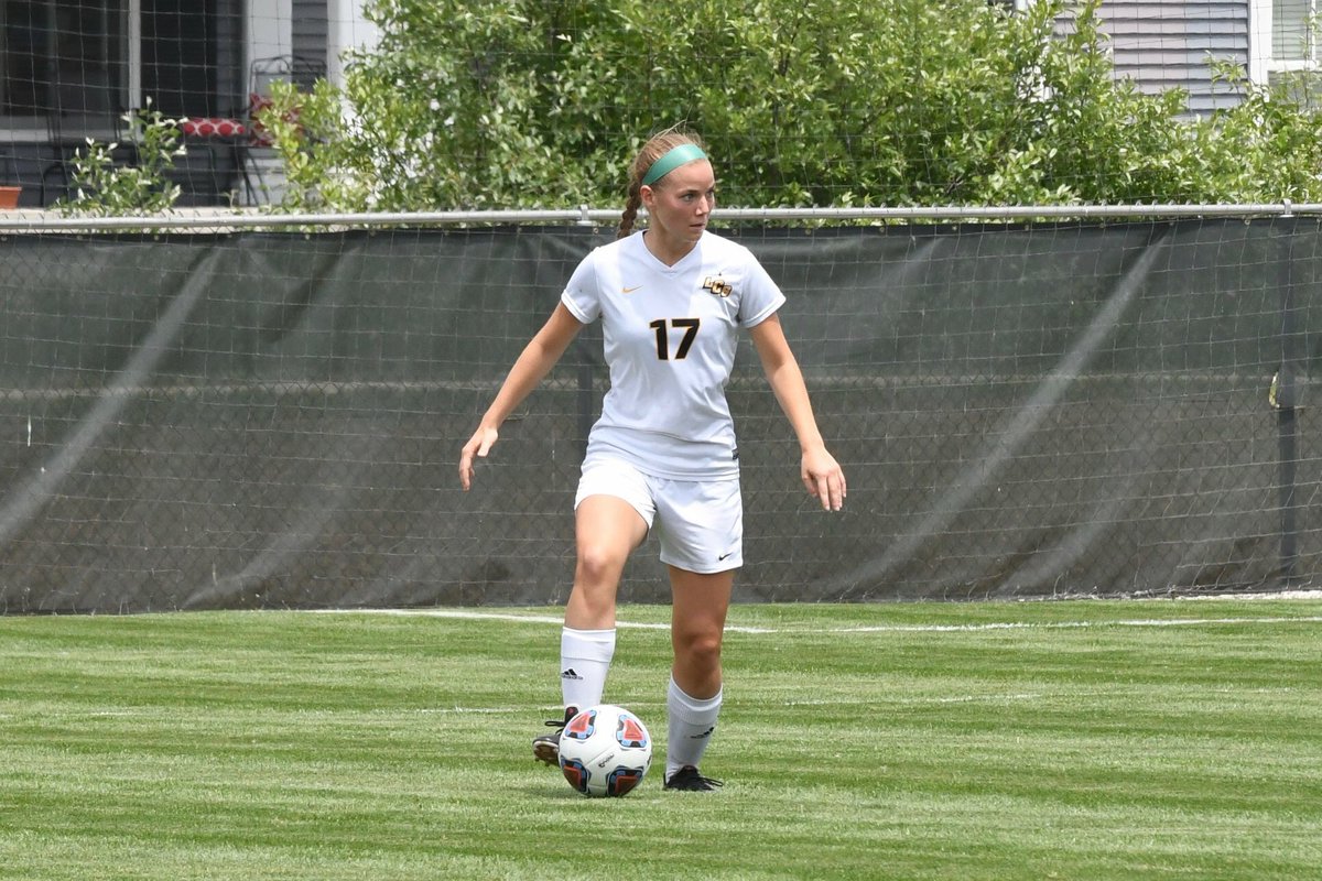 LCS_Soccer's tweet photo. Lift up our very own #17 in your prayers as she heads into knee surgery this afternoon. We love you! ⚽️💛 https://t.co/SAKKfik5rD