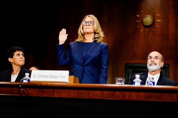 lesleyabravanel's tweet photo. I will show this picture to my children so they have a sneak peak of who they will study in their history books and thank for their bravery and for paving the way to a future where they won't hopefully have to endure what #ChristineBlaseyFord has. 📸@MelinaMara/@WashingtonPost https://t.co/hQRMLu3xG1