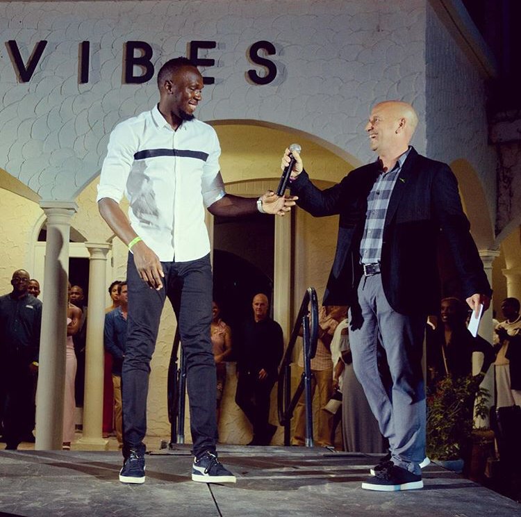 UBTandR's tweet photo. THROWBACK to our Grand Opening for UBTR Mobay back in May!
London, are you ready? UBTR is coming to you! ๐ฏ๐ฒ
Follow @tracksrecordsUK for updates โก
#TBT #Mobay #OchoRios #Kingston #Jamaica #UsainBolt #BoltForever #TracksandRecords #ThisIsWhatWeDo
Image courtesy of @gcmatalon https://t.co/sa0QGNQPD9
