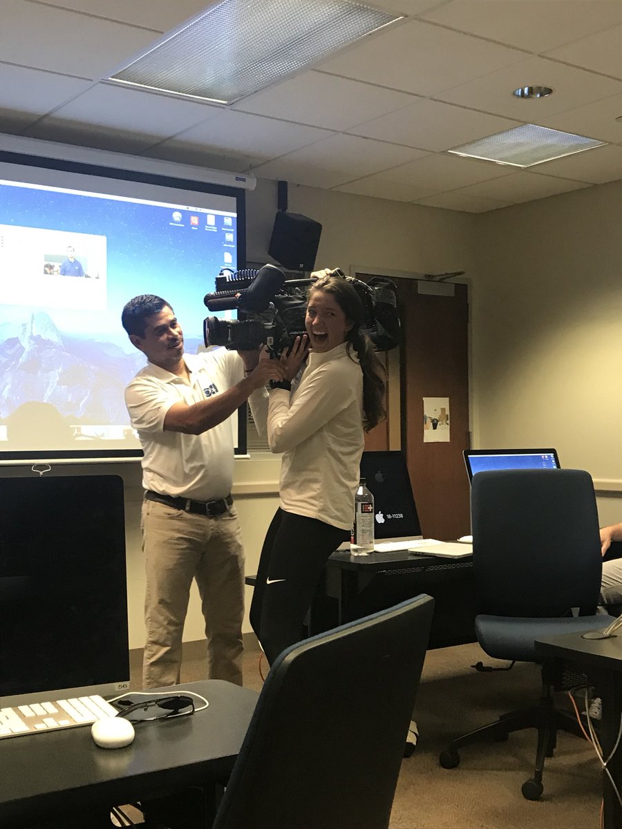 KruseAllaire's tweet photo. Mike Lazano the photo journalist for @CBS11 shares carrying his very heavy camera with the Broadcast 1 students. #SMUTV https://t.co/WZ28TsYME6