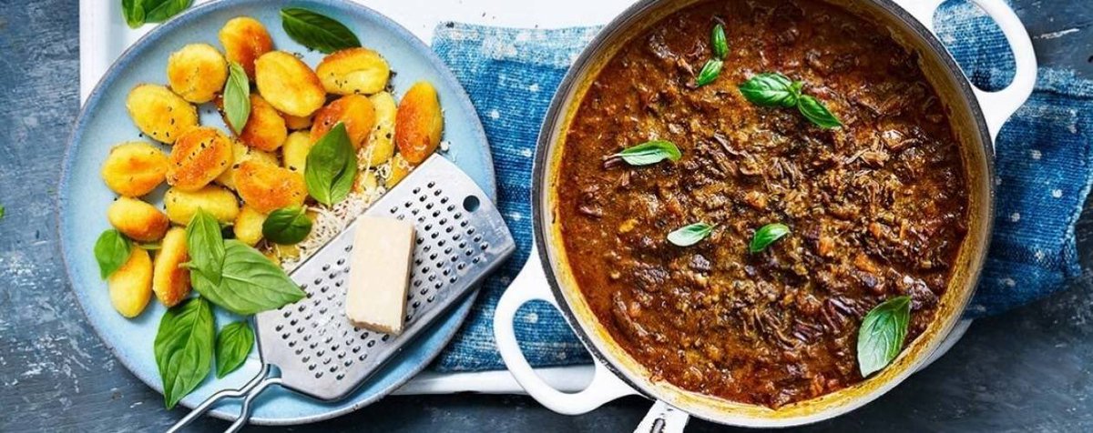 Deanedwardschef's tweet image. Check out this extract from #cookslow in this months @asda good living magazine. Plus an exclusive interview asdagoodliving.co.uk/food/features/…