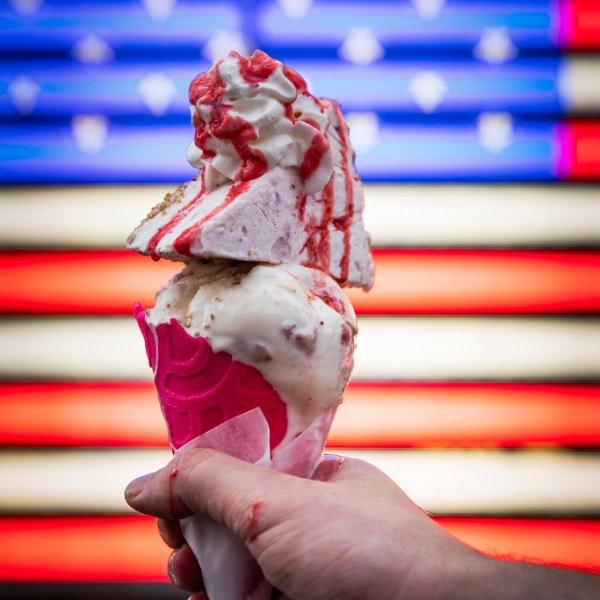TimesSquareNYC's tweet photo. The sun's out & ice cream is calling! Indulge in an @iceandvice scoop (or two) or sundae at the #ISCREAMTSQ kiosk on the Broadway Plaza between 43rd & 44th Sts with the knowledge that 5% of your purchase is going towards charitable organizations! #TSQMKT #eatUrban @UrbanspaceNYC https://t.co/FleD5yODqe