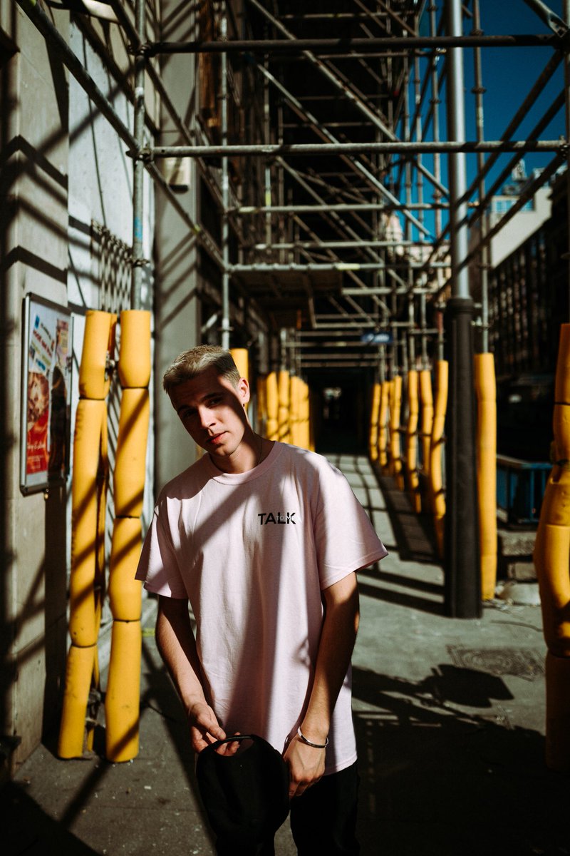 FelixJaehn's tweet photo. New merch available now! https://t.co/z4ouAVCCHA https://t.co/MpEYNstHlQ
