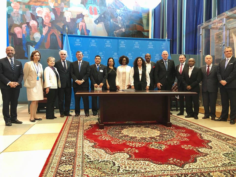 12 países firman #AcuerdodeEscazu, cuyo proceso de negociación lideró Costa Rica bit.ly/2zAg705