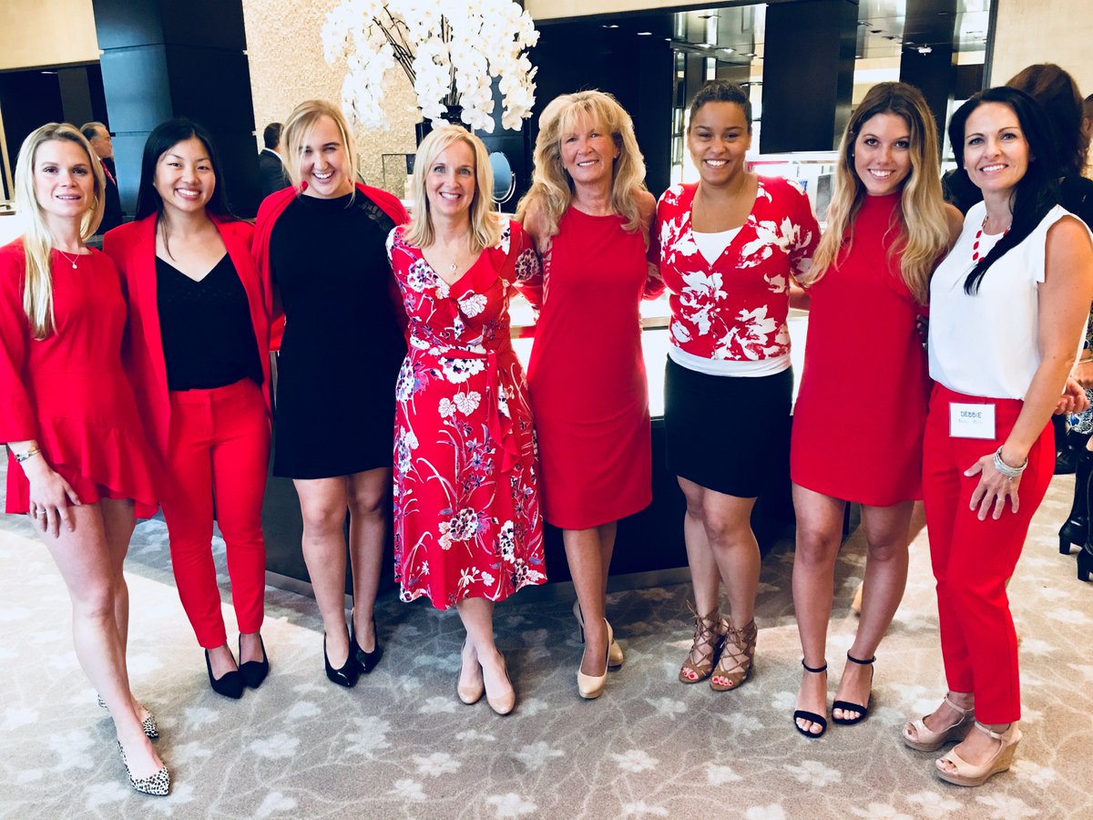 AtlanticInfra's tweet photo. Yesterday, Marilyn Grabowski received the "Women of Influence" award at Breakfast at Tiffany's. Thank you to the sponsors: @PNCBank Wealth Management, @TiffanyAndCo &amp; Co. and Foss San Filippo &amp; Milne

@UTCANJ @NJUtilities @WomenPresidents @EWMagazine @NJBIZ https://t.co/8Fs2bv54LD