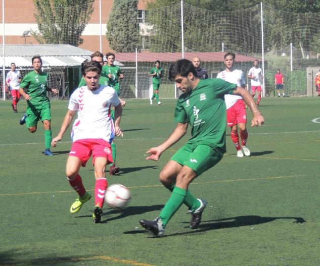ADComplutense's tweet photo. EL PRIMER EQUIPO DESPEGA

Los de @Ernestogallar27 obtienen su primera victoria con un planteamiento que neutralizó al rival en ataque y rentabilizando las ocasiones disfrutadas.

https://t.co/Vnm6ygS3Ye

#VamosComplu
⚪️🔴 https://t.co/qquSlGCC7W