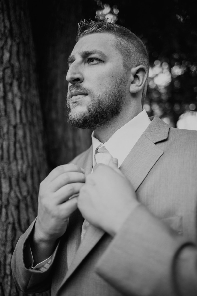 Getting ready photos are my new favorite! #readytogetmarried