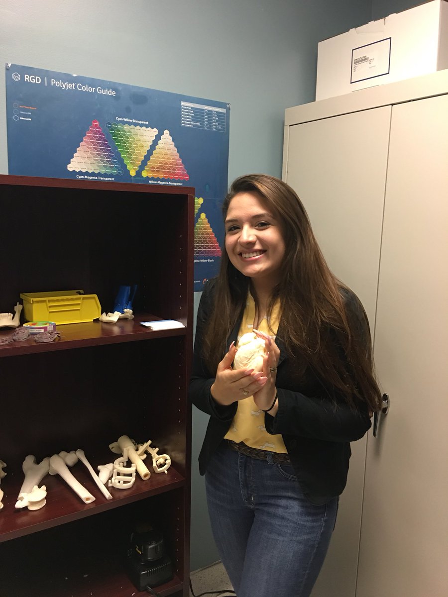 JusticeIBDP's tweet photo. At Dr. Lee’s 3-D lab in ASTEC https://t.co/2yDyvQf8Qq