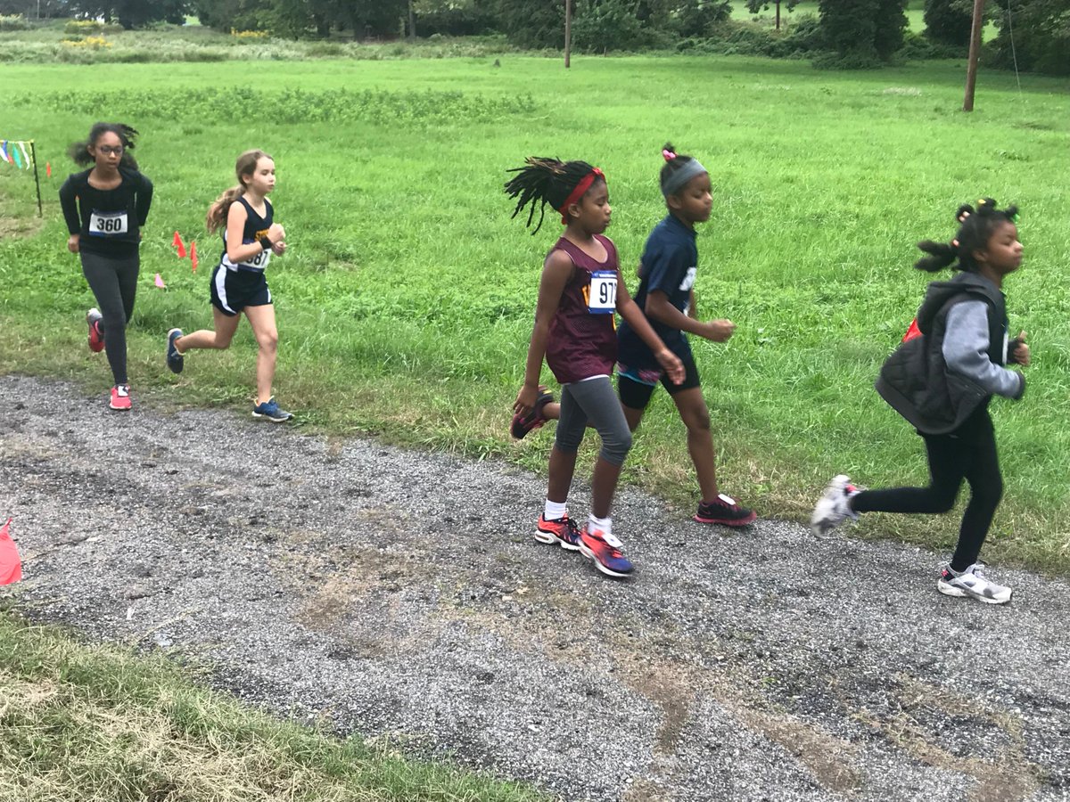 HDCookeES's tweet photo. Let's Go BULLS!!!!! Have fun at the cross country meet today! Always do your best! Vamos BULLS !!!!! ¡Diviértete en la carrera de hoy! ¡Hazlo siempre lo mejor que puedas! https://t.co/I5LT5DNE9R