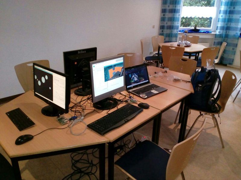 FOSSAGTUDO's tweet photo. Das Event an der Evangelischen Kirche in Witten-Heven war ein voller Erfolg. Interessierte Eltern und Kinder programmierten erste Spiele in Scratch und machten ersten Schritte mit Python. Danke an die Veranstalter für den reibungslosen Ablauf.
#nachhaltigkeit #fossag #Python https://t.co/2OwpEC7k37