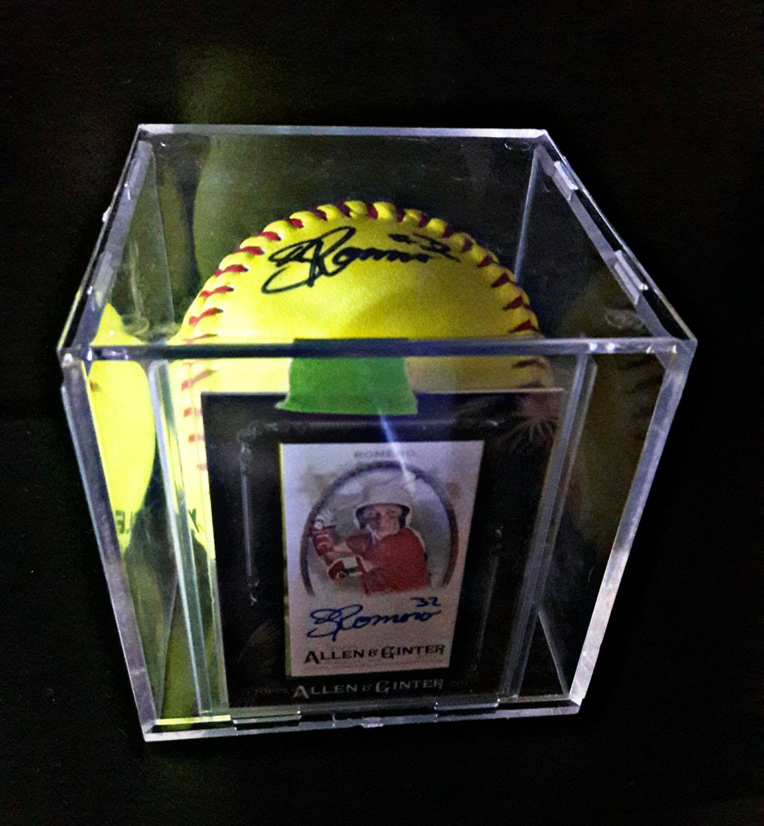 Marla_Olmos's tweet photo. Es el mejor regalo que una jugadora de softball pueda recibir!💥☄
#ROMBOMB #MexicanFan @Sierrajoy32 https://t.co/mlW9UclVFa
