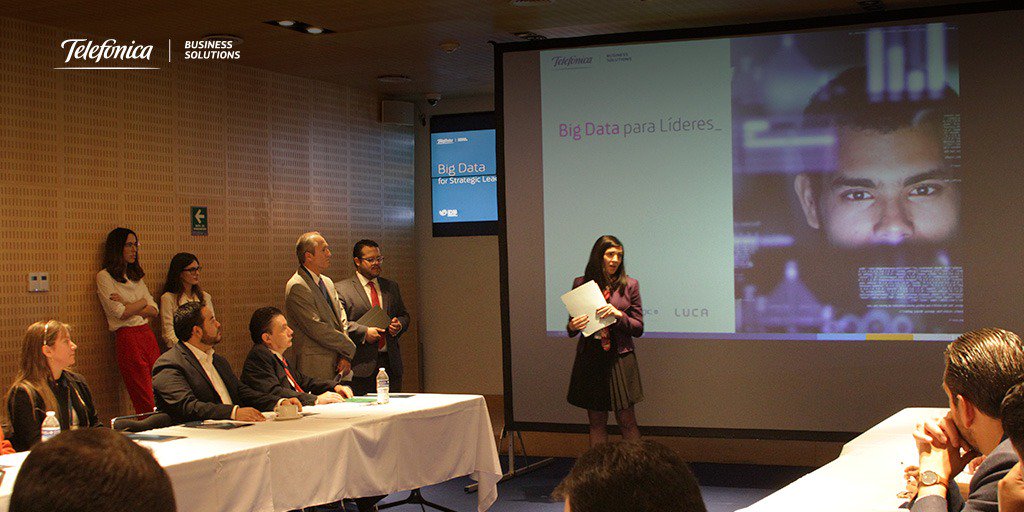 MovistarEmpMX's tweet photo. Hoy se llevó acabo el curso de Big Data for Leadership, donde nos acompañaron Clara Miró y @p_alaman para explicarnos que #BigData no sólo es una iniciativa tecnológica, sino un fenómeno que está presente en todas las industrias sin importar el tamaño ni rubro. https://t.co/2dm9jJWJys