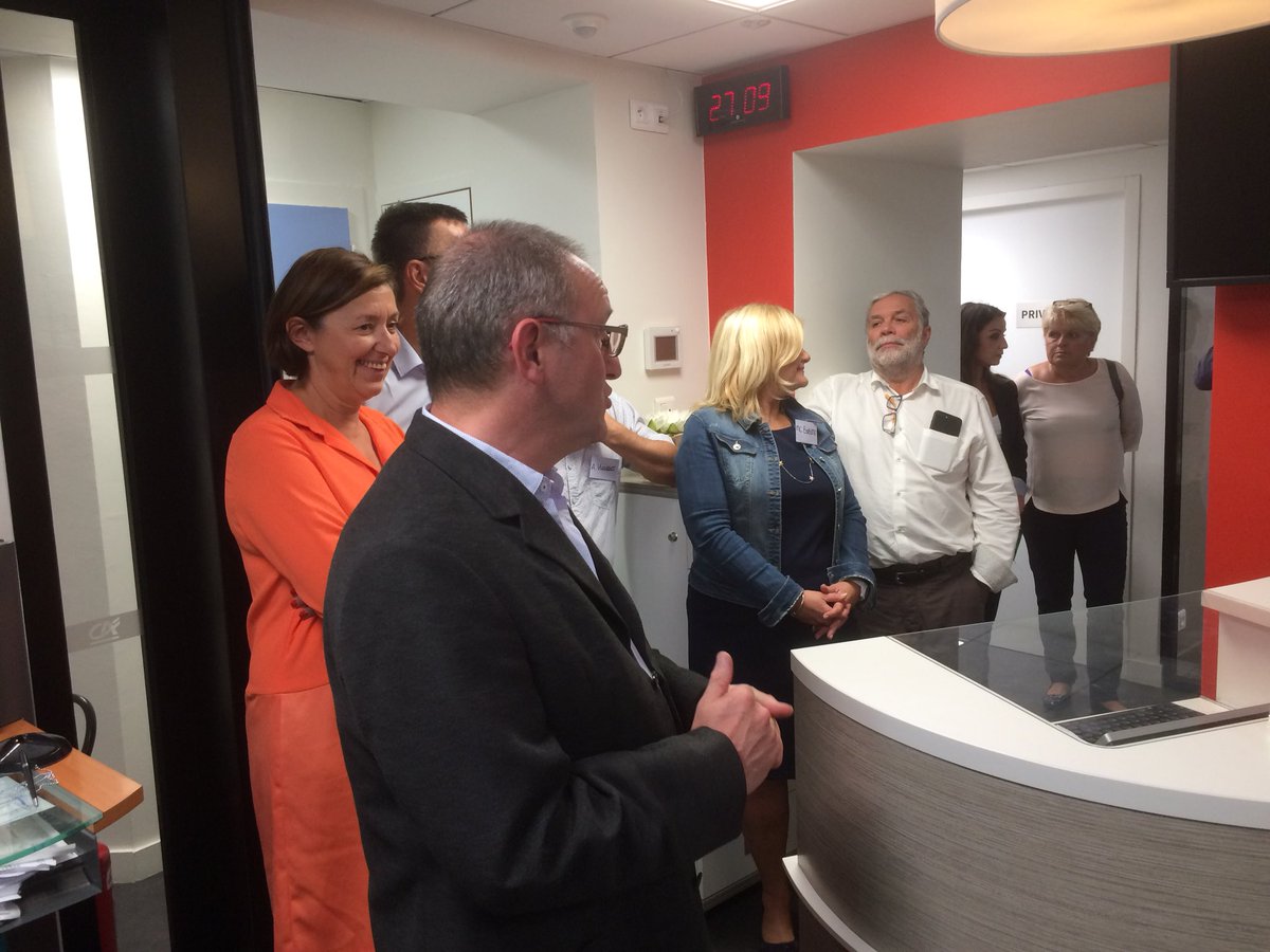 Paviet4's tweet photo. Lancement de la nouvelle banque de Morestel @ca_centrest 
Merci à nos clients ,élus ,
administrateurs et équipiers pour leur présence .
Beau moment de convivialité 👏 https://t.co/QUXhituhTm