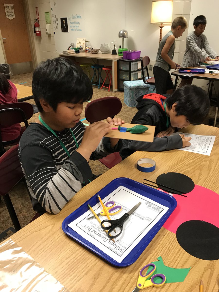 Engineering Balloon-Powered Busses in 4th Grade STEM class today! 🚌 #ScientistAtWork #IowaStem