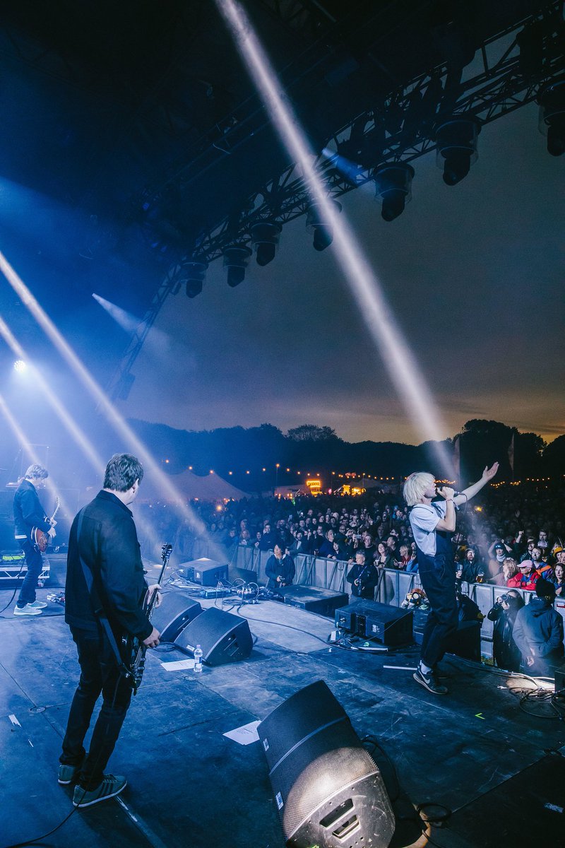 festivalnumber6's tweet photo. After their stripped back, acoustic performance at the Central Piazza with @joeduddell and the No.6 Ensemble, @thecharlatans took to Stage No.6 to showcase their archive of iconic hits... https://t.co/9C8Ypnimld