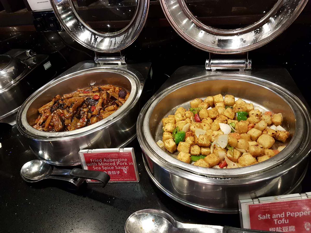 mingmoonbham's tweet photo. Yummy for the yummy 😋 have a wonderful meal with friends and family Ming Moon Birmingham Chinese Restaurant! Call 0121 622 5588 to reserve a table! #mingmoon #food #dinner #dinnertime #lovefood #lovelyfood https://t.co/68XpiRkUb0