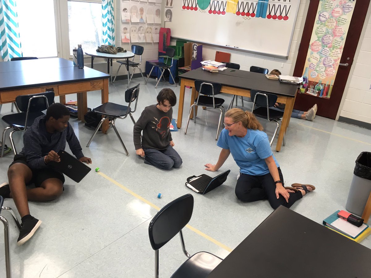 HCSELI's tweet photo. @BerryMiddle students learning how to calculate velocity by coding @SpheroEdu Mini Spheros. #Success #ALDLCS #cs4all #cs4Alabama #LearningisFun @HooverSchools https://t.co/sYx45KrjYW