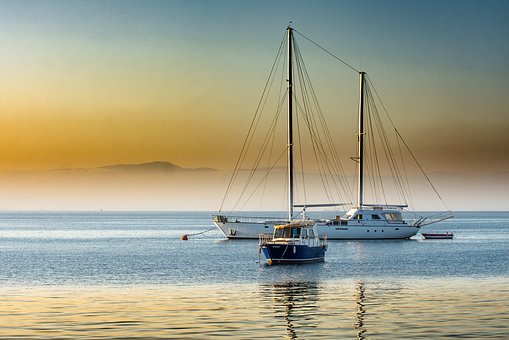 SailingBaja's tweet photo. #Sailing Tip:

If you’re just starting to master sailing basics and learn how to sail, then one of the most important beginners sailing tips to remember is to practice in ideal conditions of light winds and low traffic. https://t.co/IRw0Nq9UoW
