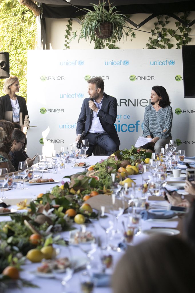Esta mañana en un desayuno muy especial hemos presentado a medios especializados la nueva colaboración de @garnier_es con <a href="/unicef_es/">UNICEF España</a> para dar apoyo a diversos programas de ayuda a niños en situación de emergencia #GarnierXUnicef